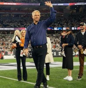 Boomer Esiason Wife: Untold Secrets of Their Love Story (2024